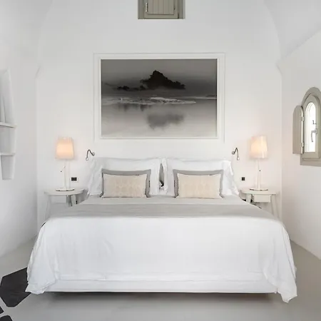 Grace Hotel, Collection 이메로비글리